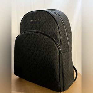Michael Kors Abbey Large Backpack Mono black
